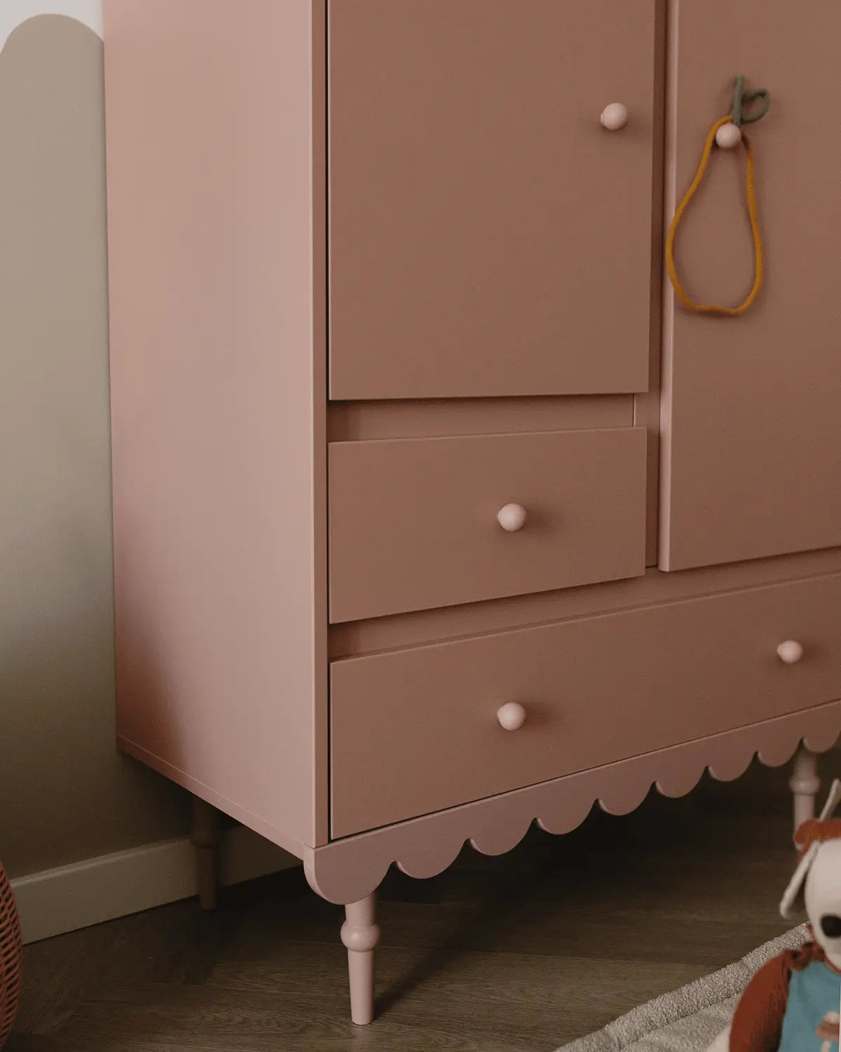 Kledingkast 2deurs roze