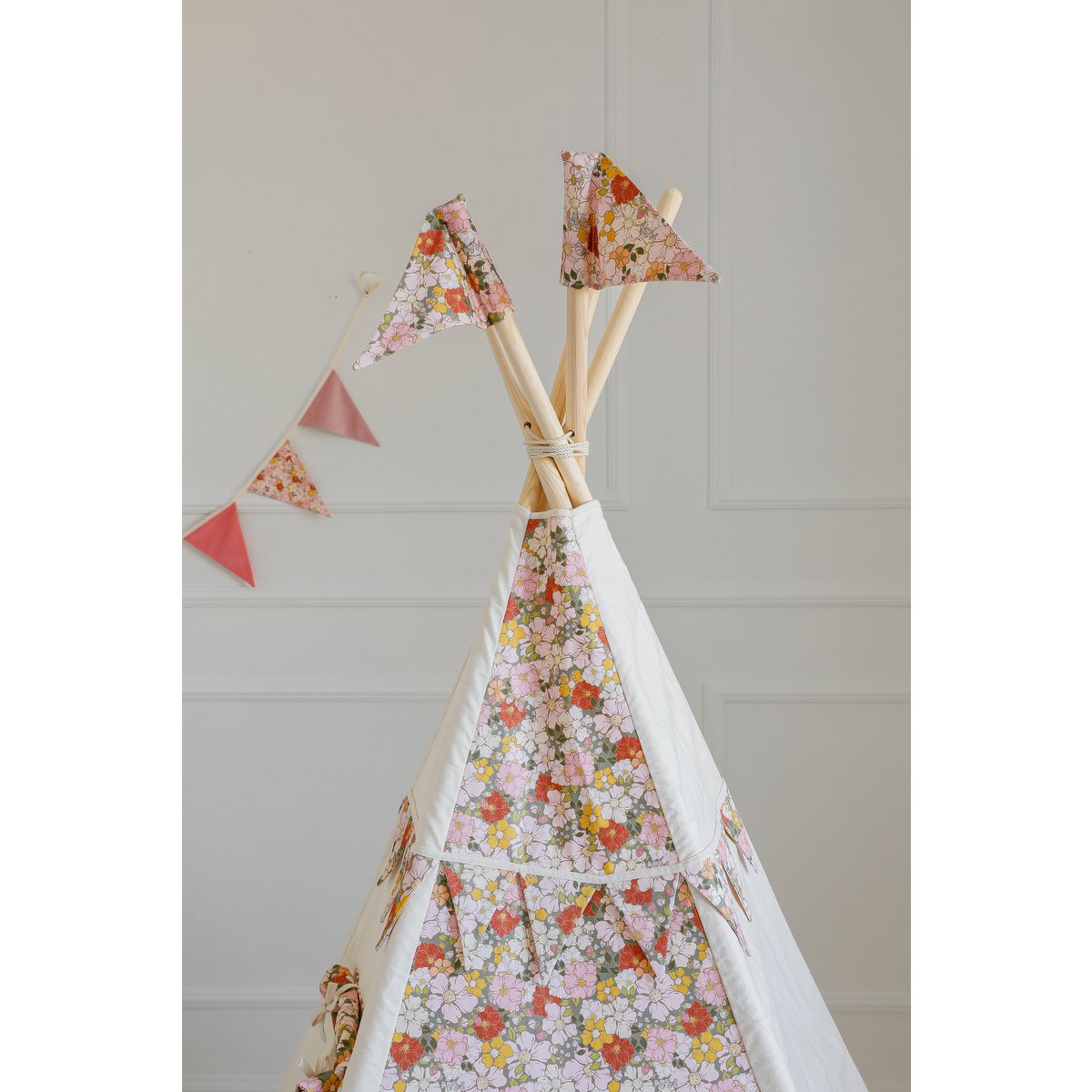 Katoenen tipi tent voor meisjes met bloemenprint “Green garden”