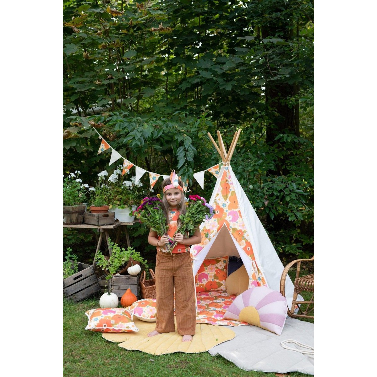 Tipi-tent “Picknick met bloemen”.