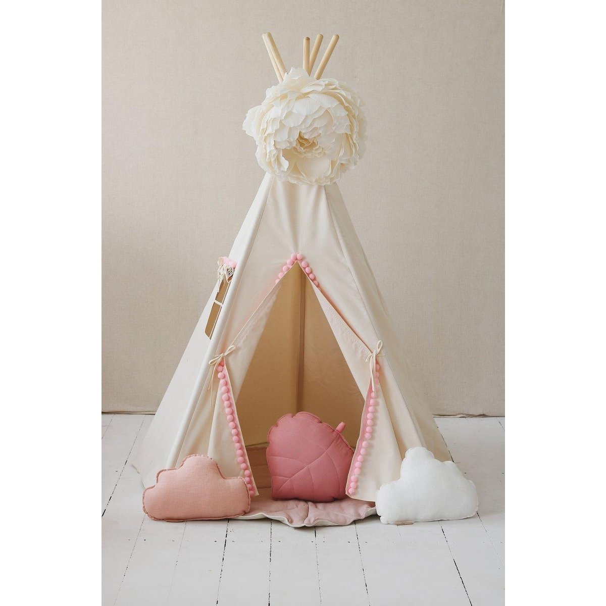 Tipi met pompons en mattenset "Pluizige pompons"