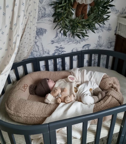 Babynest Teddy Beige - met geborduurde naam