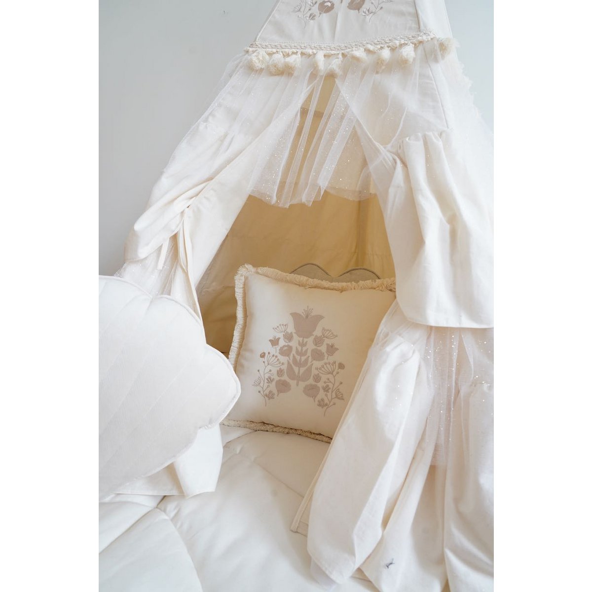Tipi "Boho" met franjes en mattenset