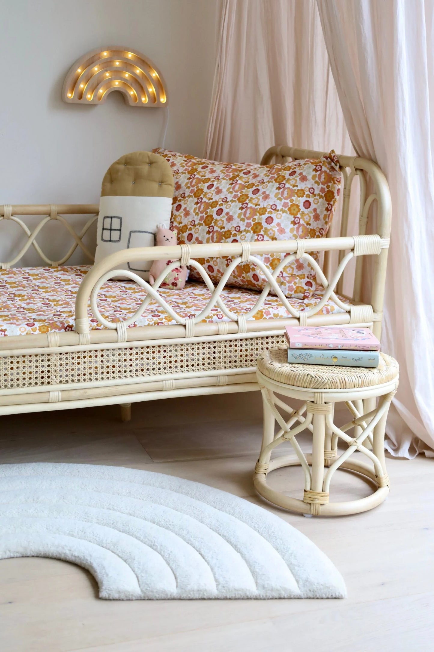 Rotan peuterbed / juniorbed Sterre (recht)
