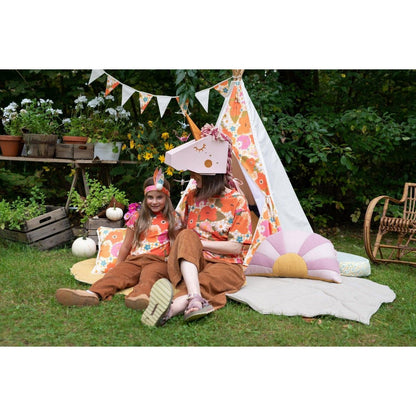 Tipi-tent “Picknick met bloemen”.