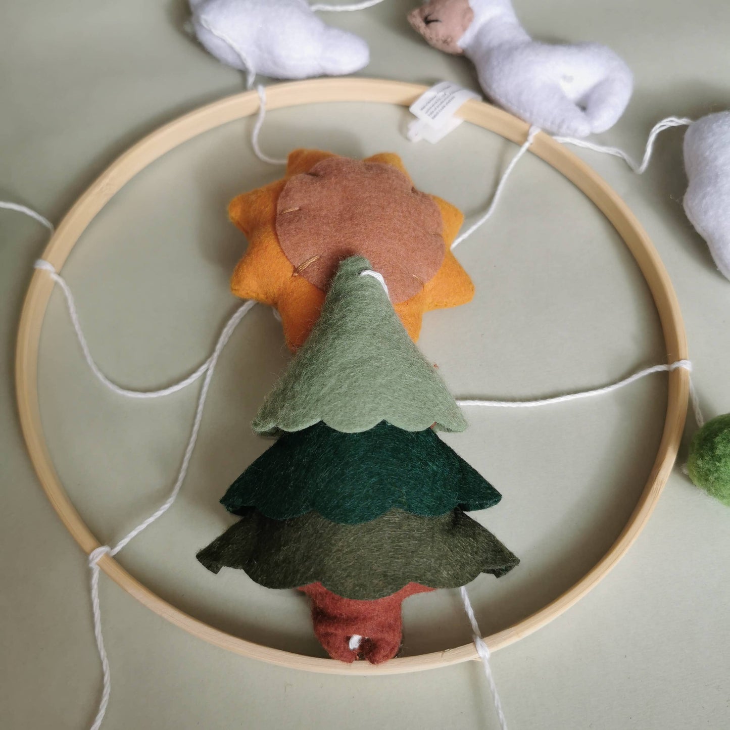 Handgemaakte Babymobiel Zonnige Savannah | Vilt & Hout