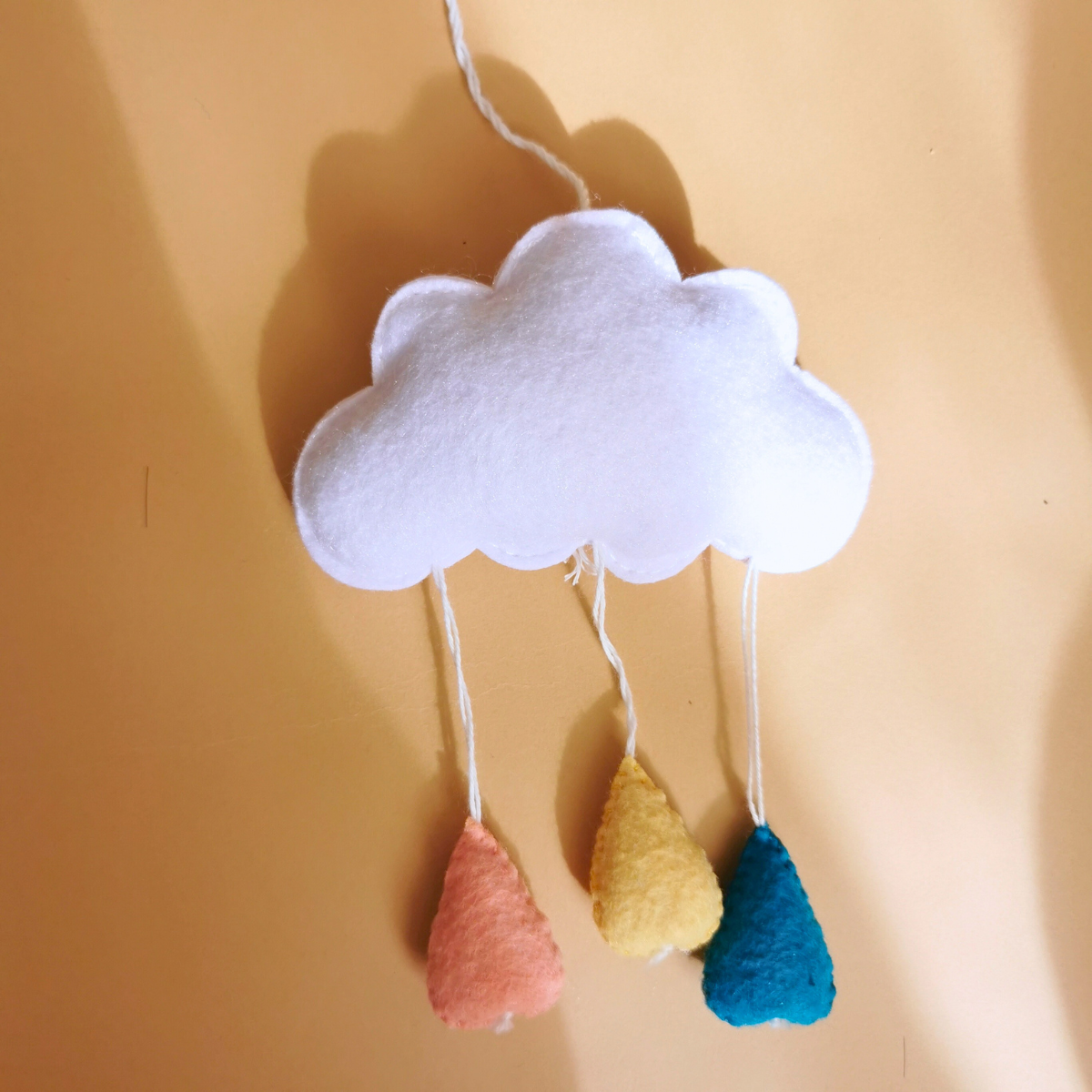 Handgemaakte Babymobiel Regenboog & Vlinder | Vilt & Hout